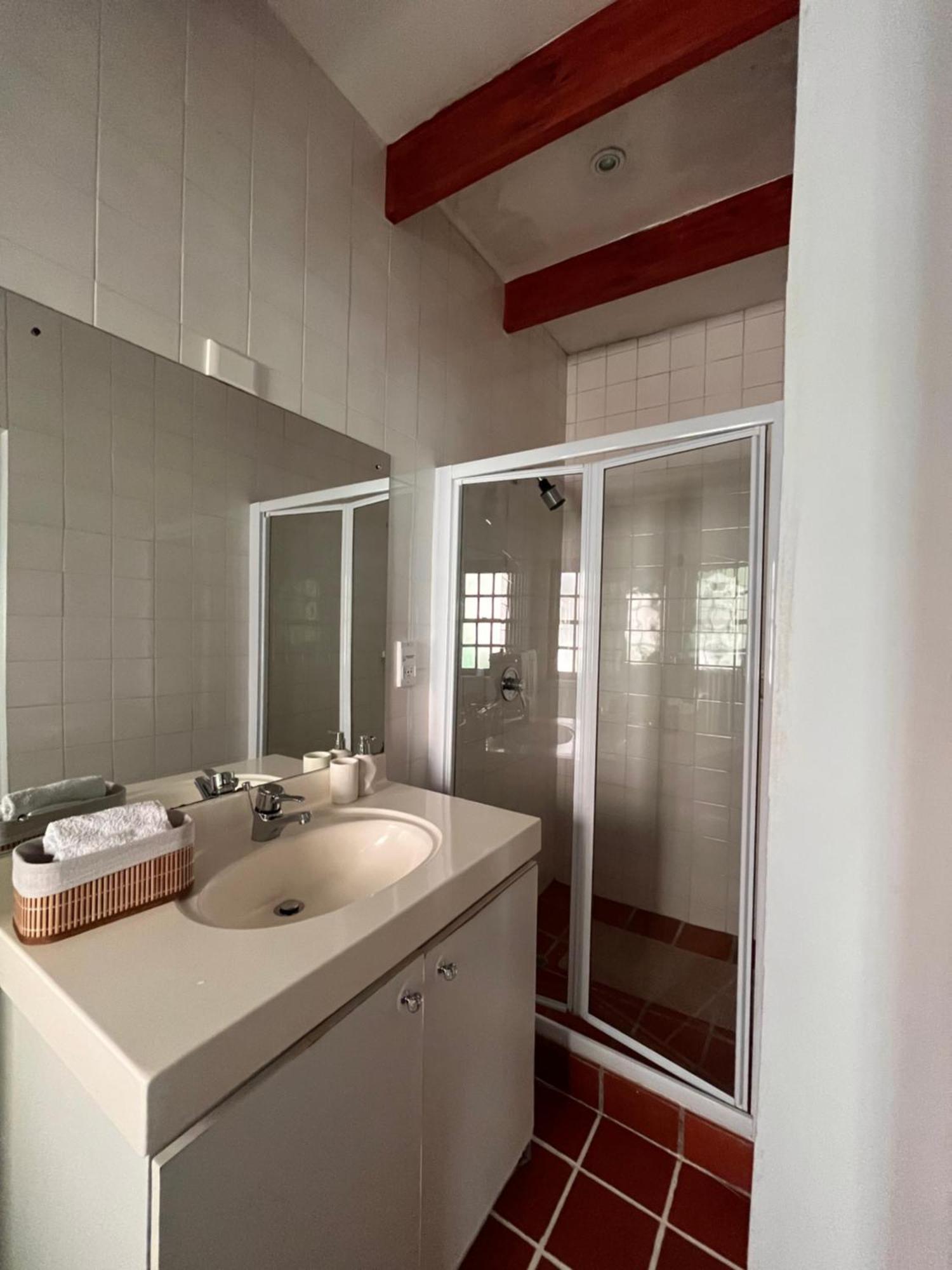 케이프타운 Cozy Camps Bay House With Mountain And Sea View 빌라 외부 사진